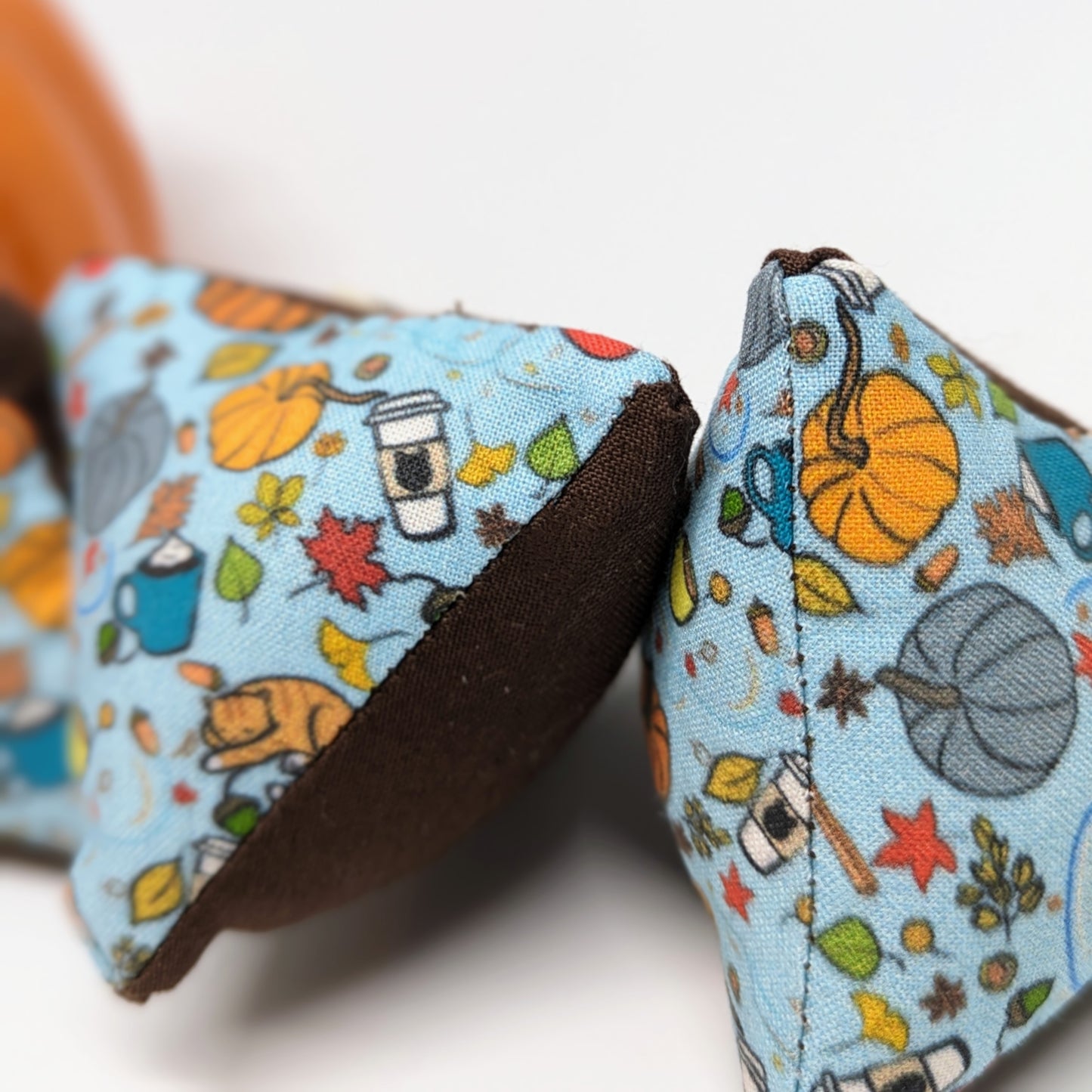 Catnip Pyramid Cat Toy - Fall Leaves